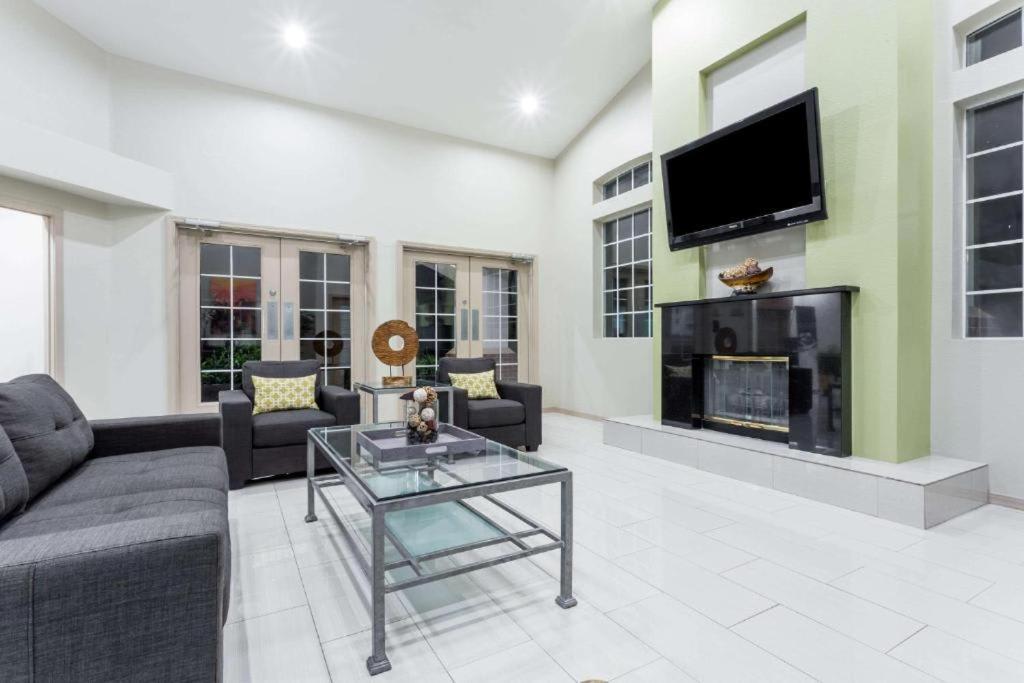Chandler 1 Bd 1 Ba Fully Renovated Premium Lux Apartment Pets Allowed Exterior photo
